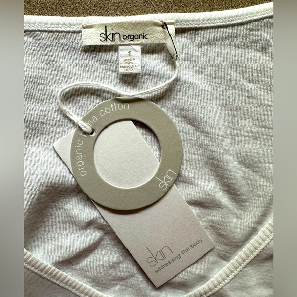 SKIN Worldwide White Long Sleeve Tee Shirt - NWT Size Small - Picture 3 of 6